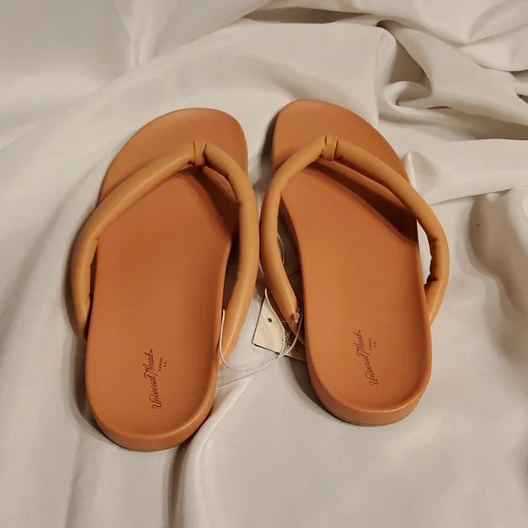 Universal Thread Orange Jewel Contour Flip Flops - Picture 6 of 6